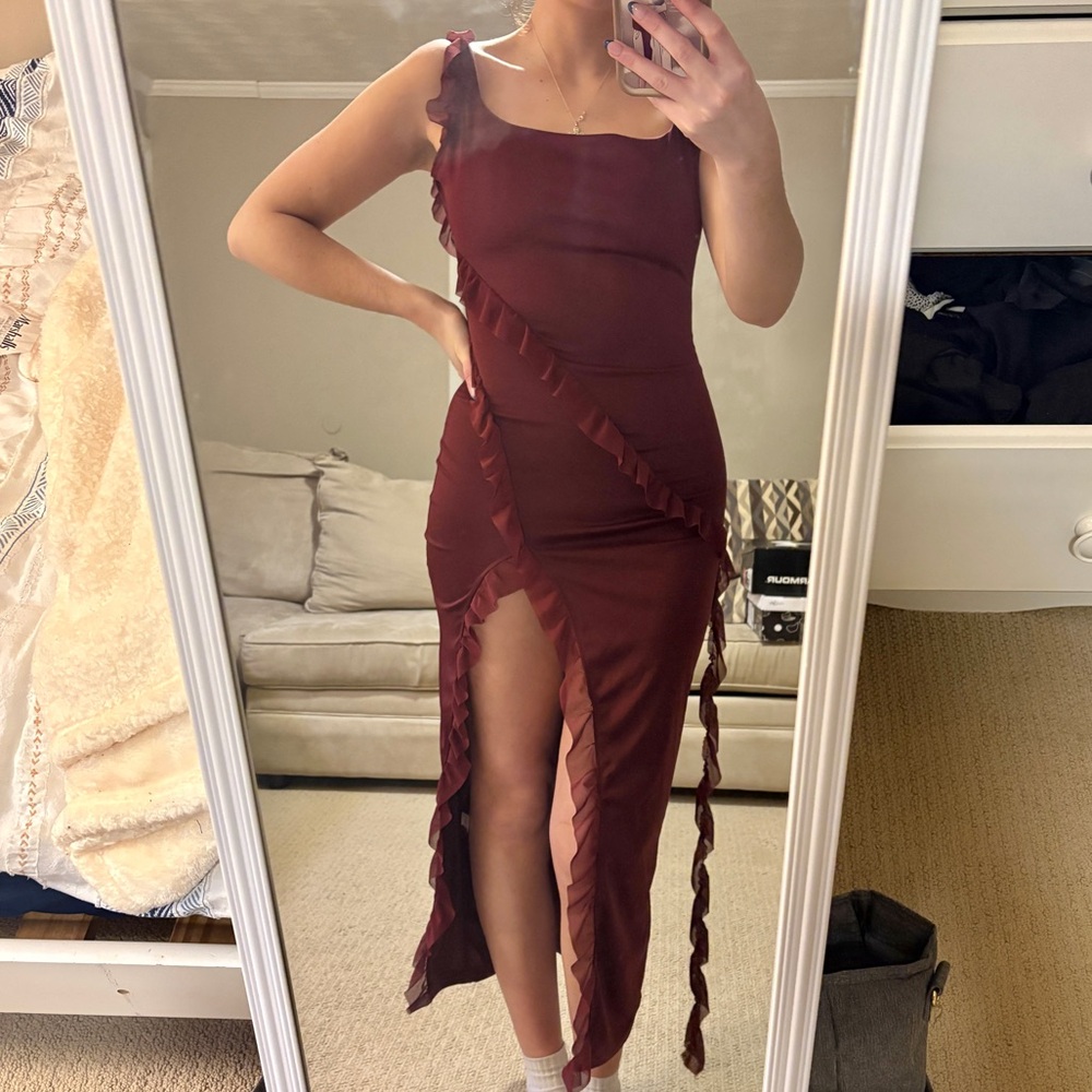 Elegant Burgundy Ruffle Dress